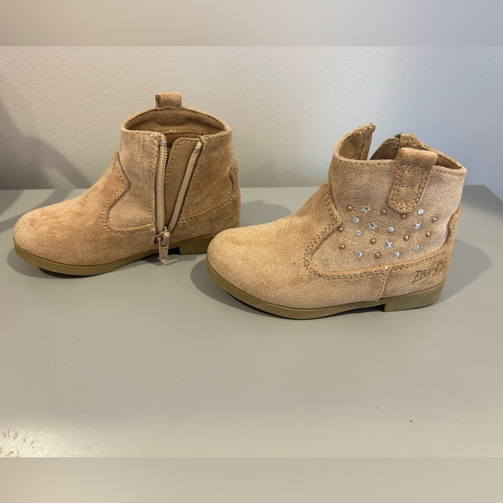 Blowfish Malibu Girls Solea-T Fashion Boot. Toddler size 8